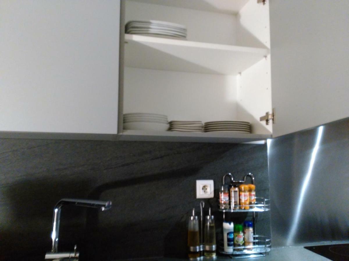 Bel Et Spacieux Appartement De 84 M² Avec Parking Tres Proche Du Metro Garibaldi Lyon Exterior foto