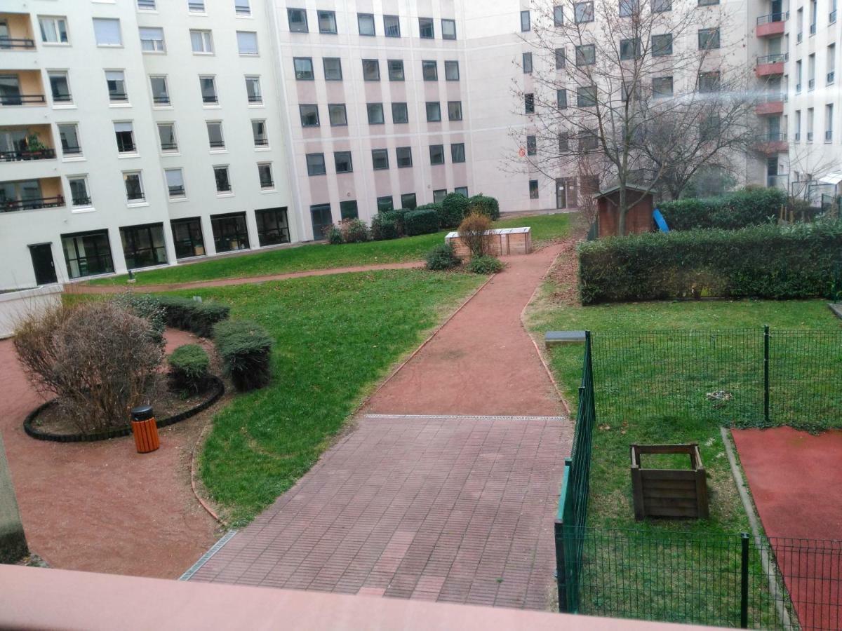 Bel Et Spacieux Appartement De 84 M² Avec Parking Tres Proche Du Metro Garibaldi Lyon Exterior foto