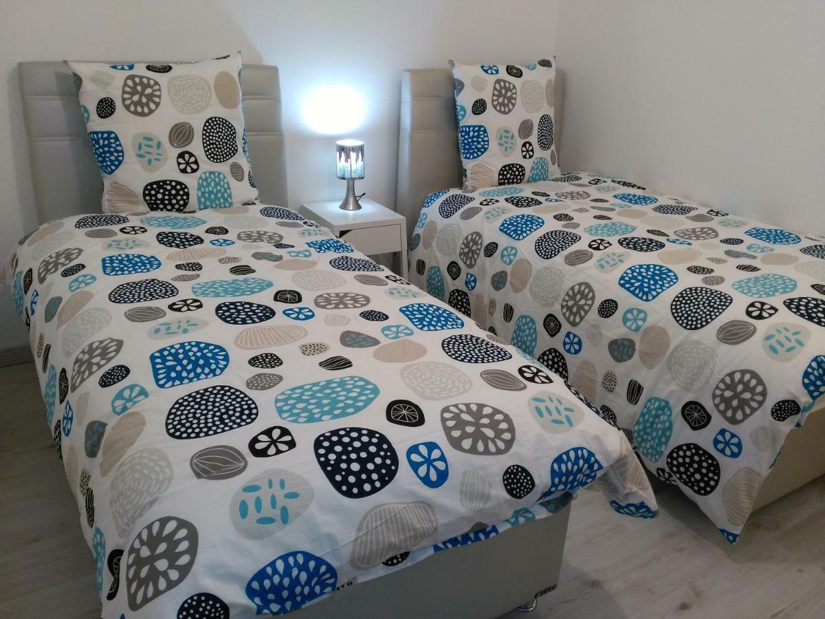 Bel Et Spacieux Appartement De 84 M² Avec Parking Tres Proche Du Metro Garibaldi Lyon Exterior foto